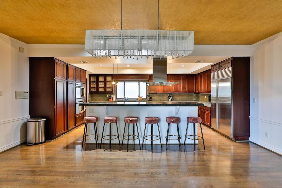 Villa 6br-music Studio-pool-spa & Games Los Angeles